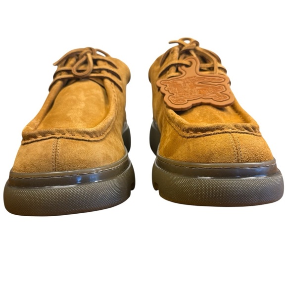Burberry Suede Creeper Mid Lace-Up Round Toed Shoes. Size 13M. Retails 1,150 main image 6